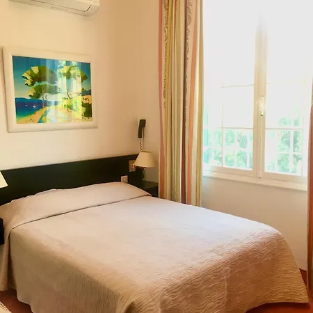 Hotell Des Mimosas