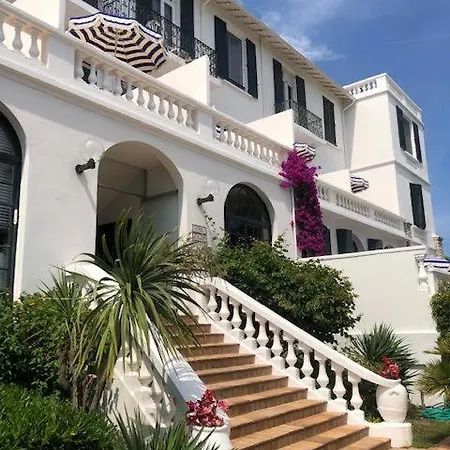 オテル デ ミモザ 3* ジュアン・レ・パン