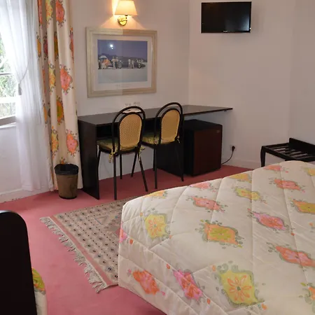 德米莫萨酒店 3* 胡安莱潘