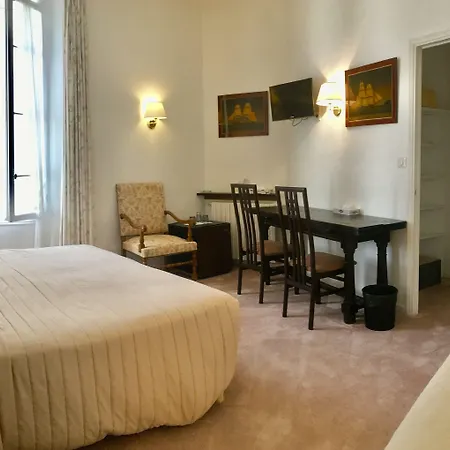 Otel Des Mimosas